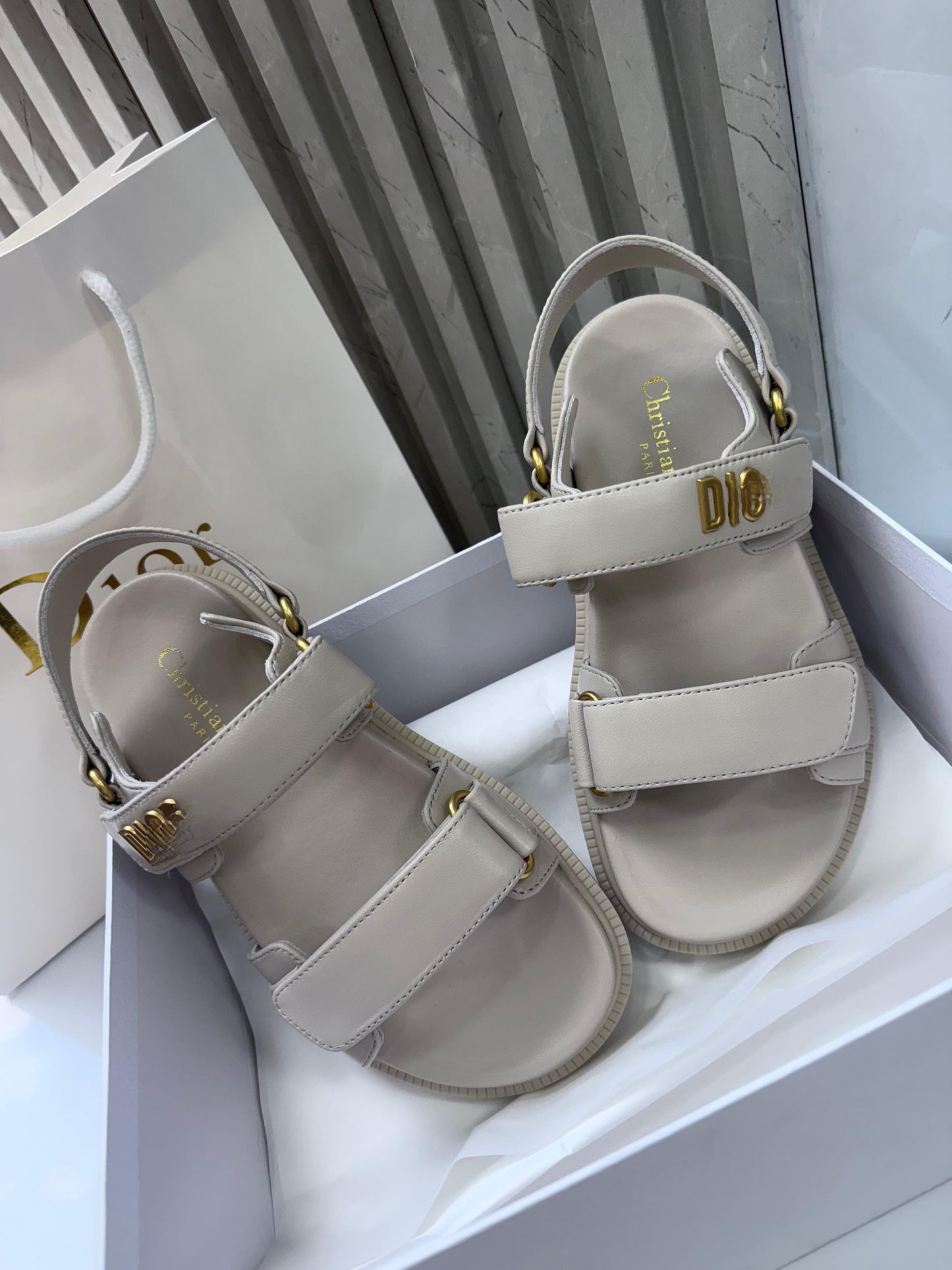 Sandalias de lujo D