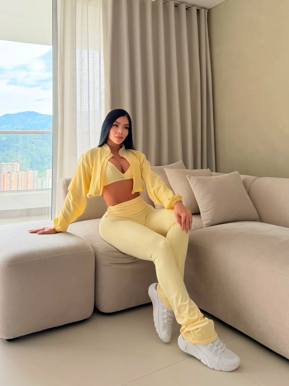 SET PANTALÓN AMARILLO PASTEL