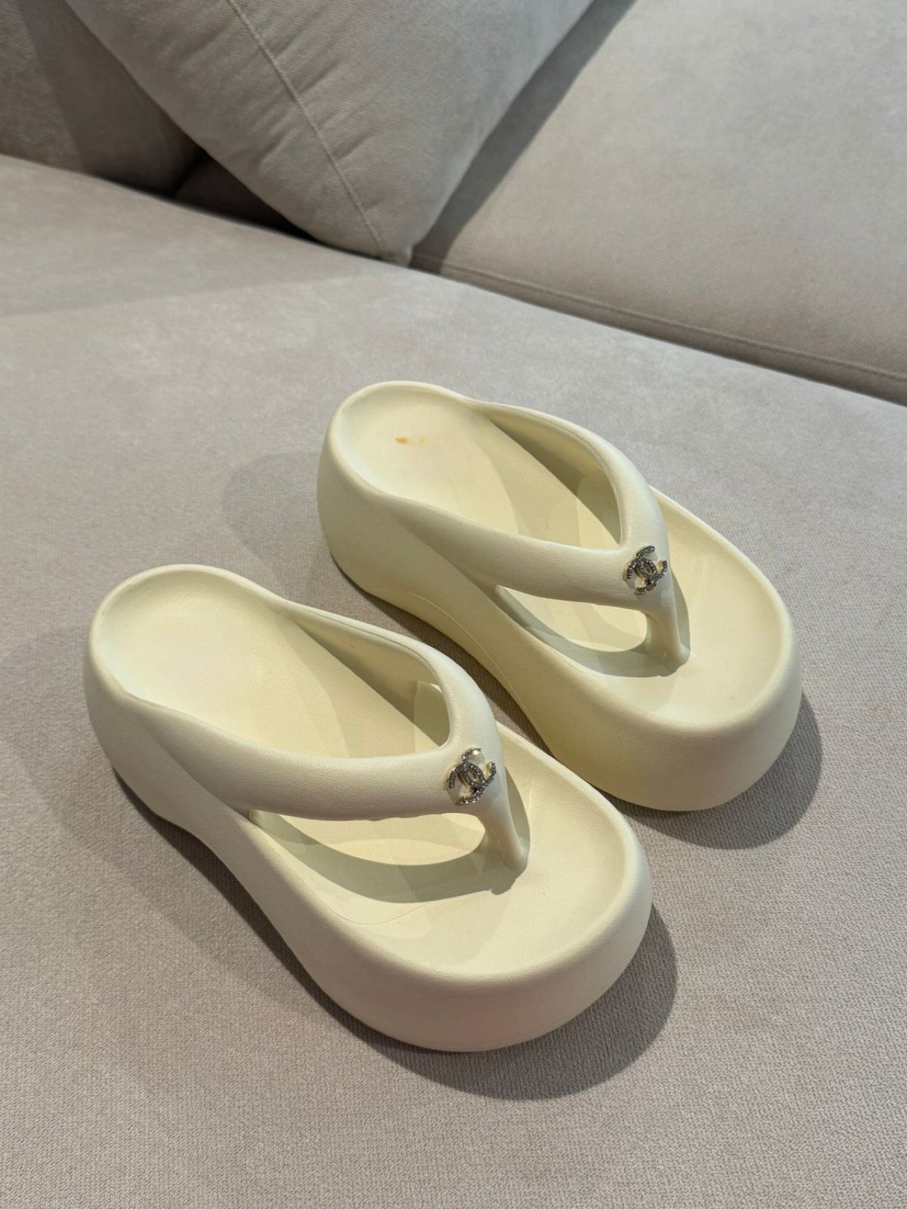 Sandalias CH