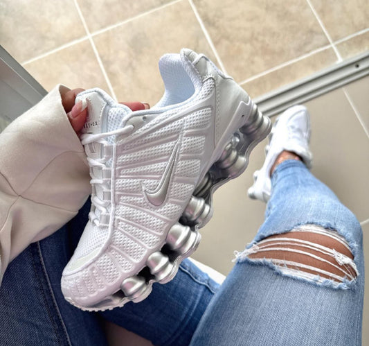 Tenis NK