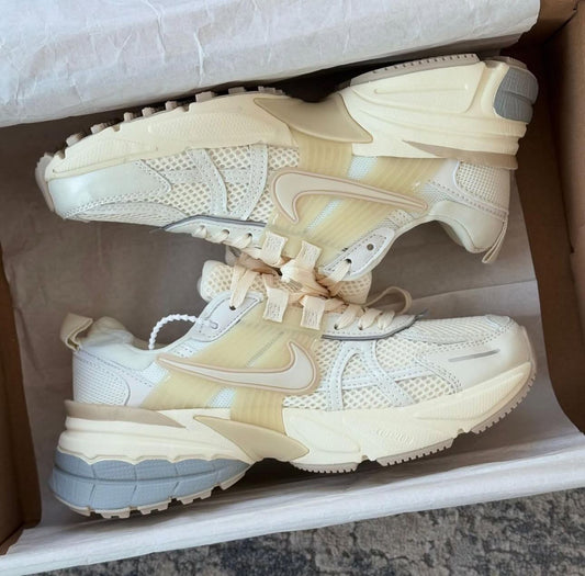 Tenis NK