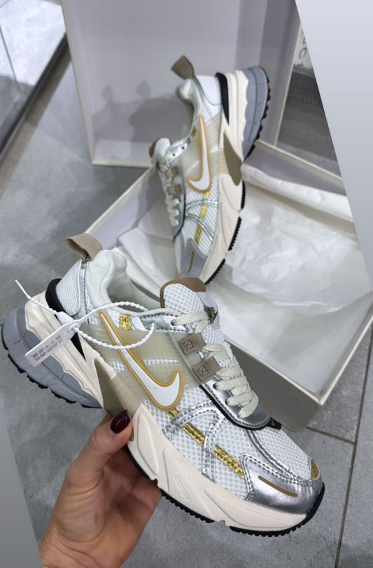 Tenis NK