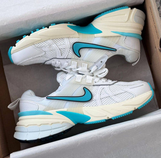 Tenis NK