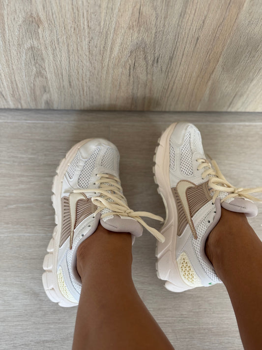 Tenis NK