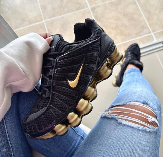 Tenis NK
