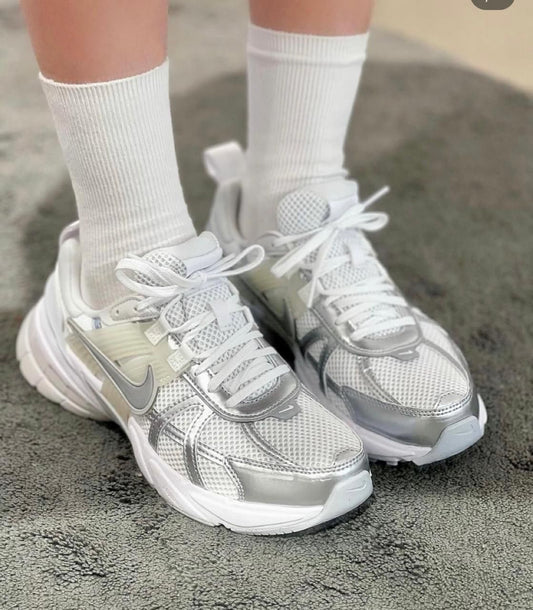 Tenis NK